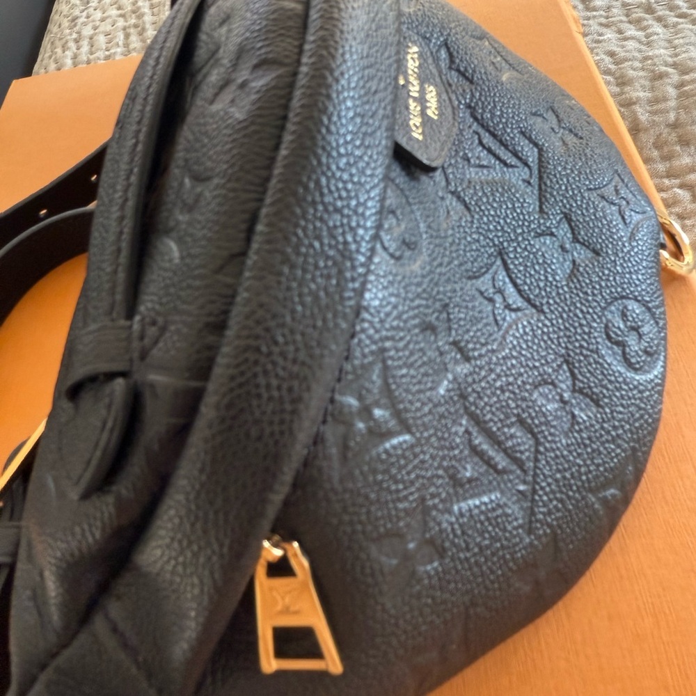 Louis Vuitton Black Empriente Bumbag - MINT Condition - Picture 9 of 17